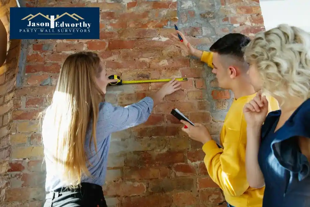 What are the responsibilities of a party wall surveyor Dorset?